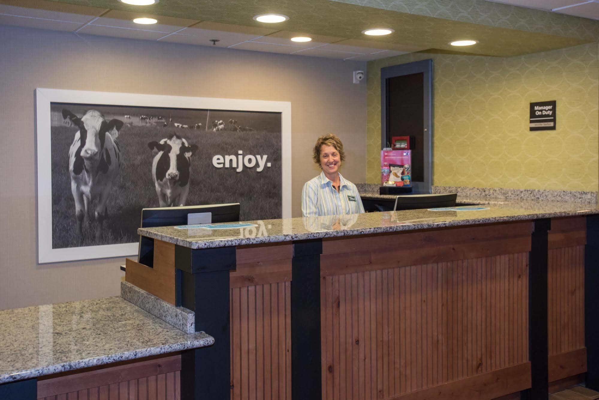 Hampton Inn Wooster Zewnętrze zdjęcie